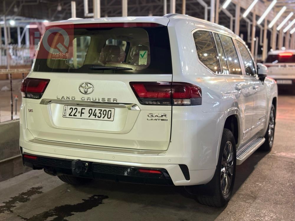 Toyota Land Cruiser